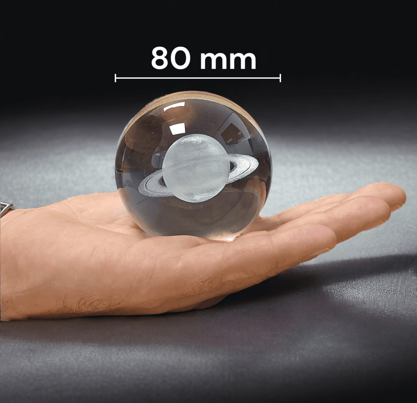 3D Kristal Bol met Gegraveerde Saturnus