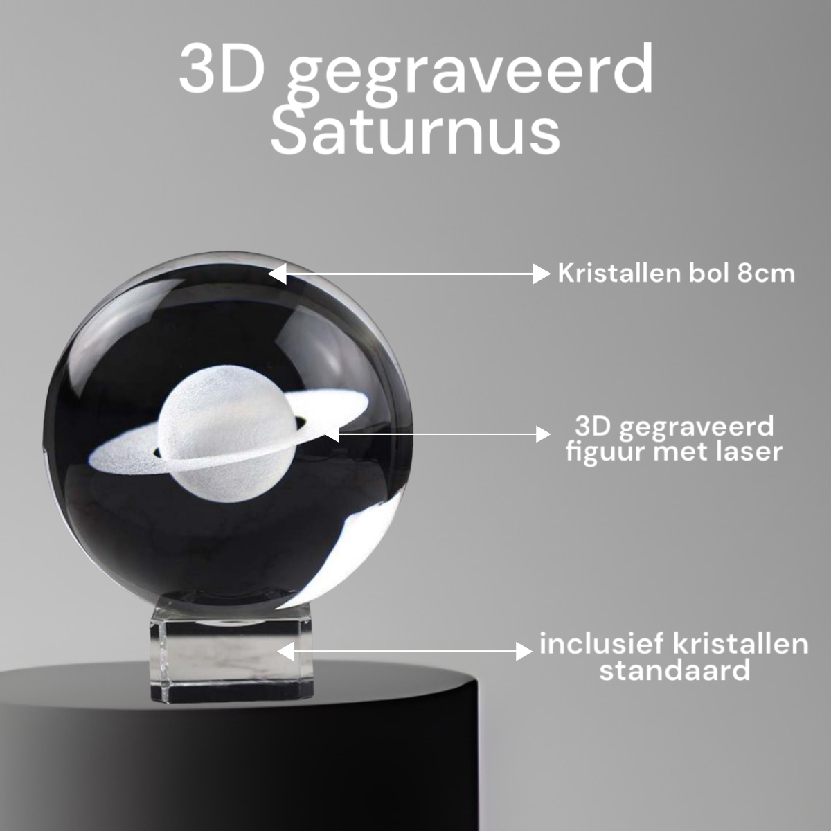 3D Kristal Bol met Gegraveerde Saturnus