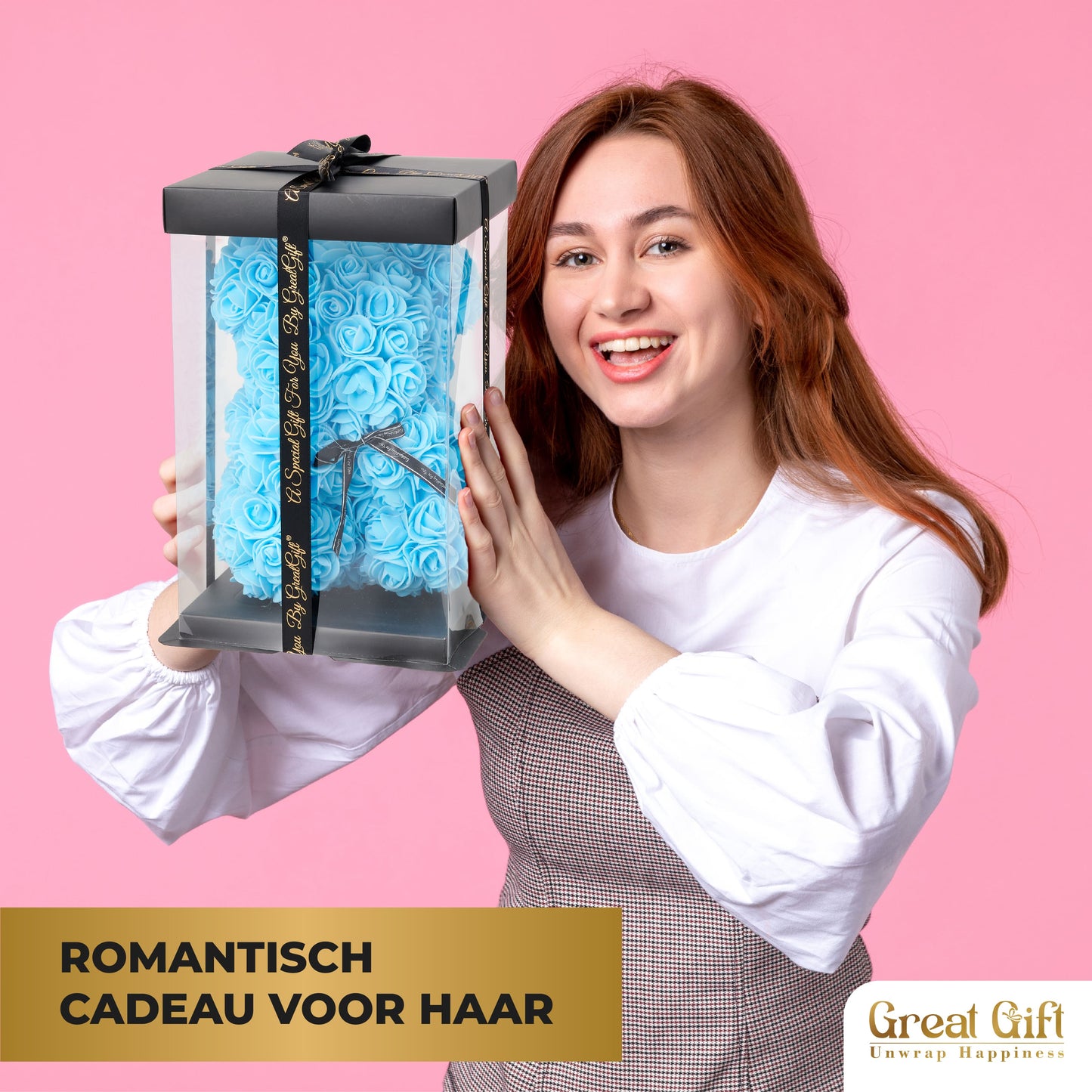 Rozenbeer Blauw met rozenblaadjes
